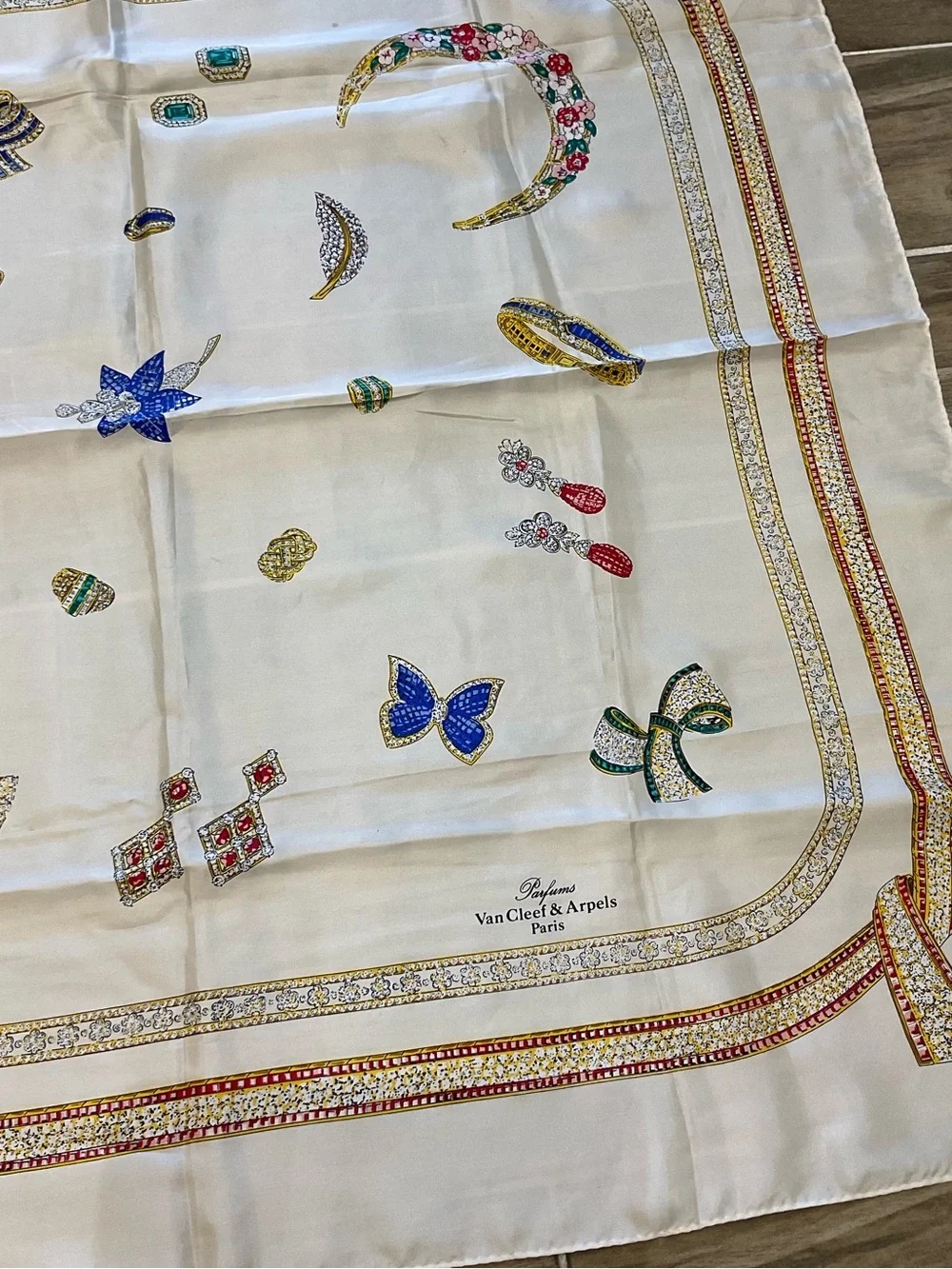 Van Cleef Arpels Scarf